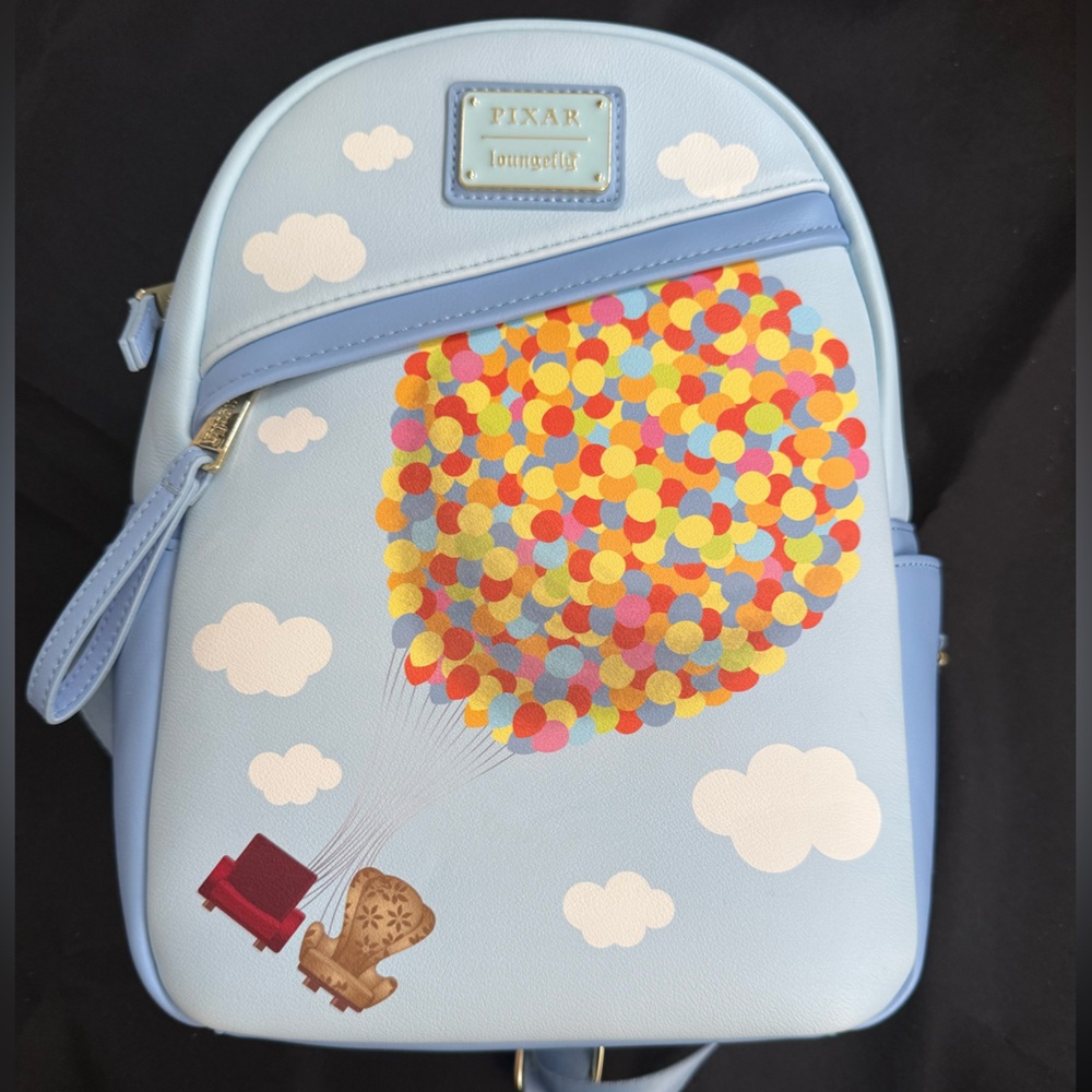 Disney Loungefly - large backpack Pixar “UP”